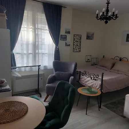 Gundulic Square 3 בלגרד